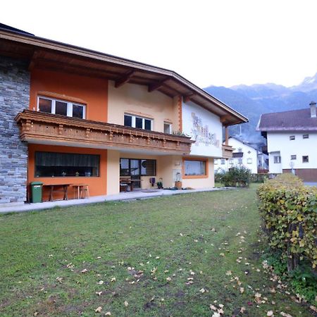 Cozy Apartment In Oetz Close To Ski Area Esterno foto